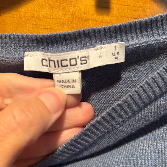 Chico's Eyelet Embroidered Balloon Sleeve Sweater in Blue Size 1 Medium - Picture 5 of 7